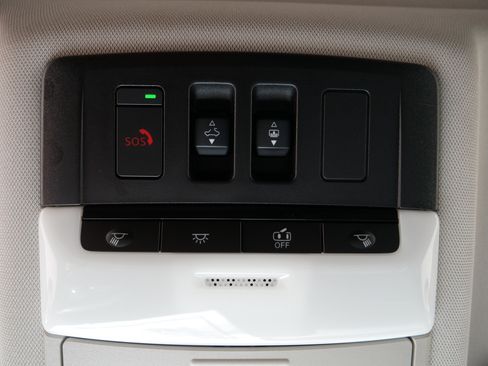 Certified 2023 Nissan Rogue SL w/ SL Premium Package AWD/4WD image 34