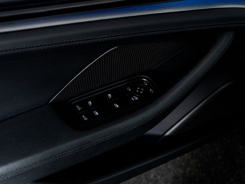 Used 2025 Porsche Panamera 4 image 47