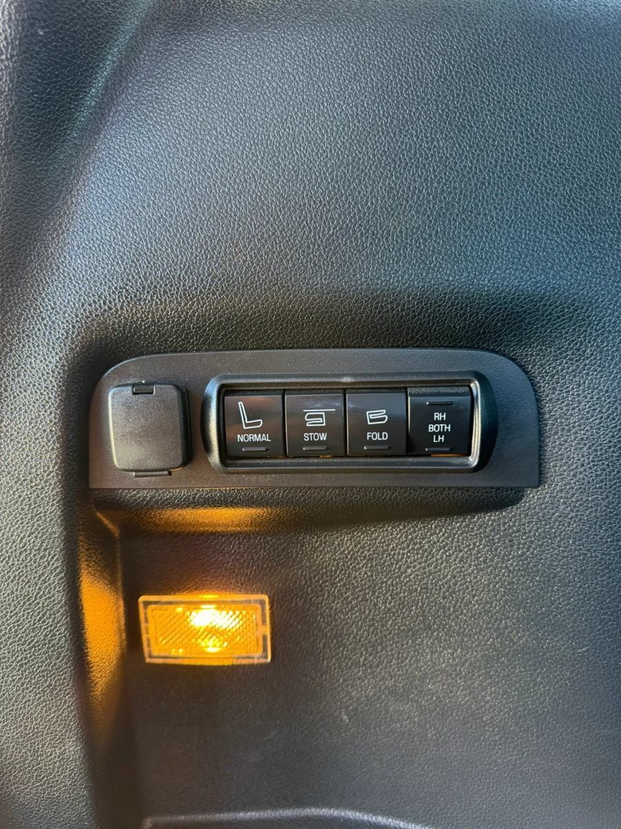 Used 2017 Ford Explorer Sport AWD/4WD image 16