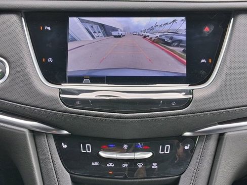 New 2025 Cadillac XT6 Luxury image 13