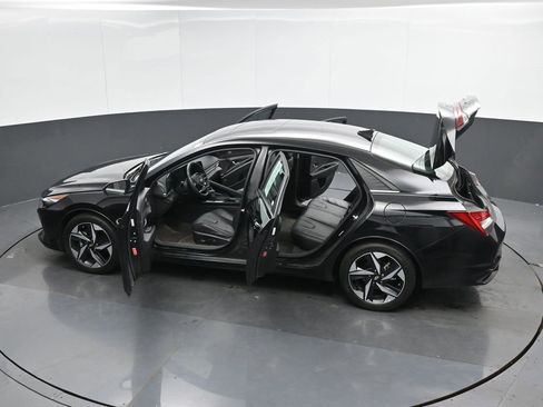 Used 2023 Hyundai Elantra Limited w/ Cargo Package image 56