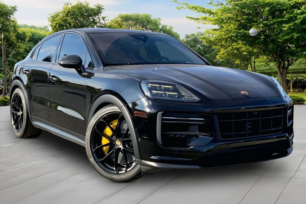 Used 2024 Porsche Cayenne Turbo GT AWD/4WD image 3