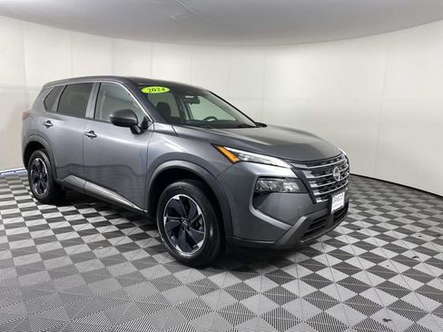 Used 2024 Nissan Rogue SV AWD/4WD image 1