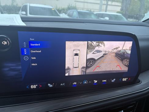 Used 2025 Chevrolet Suburban Z71 w/ Comfort Package image 11