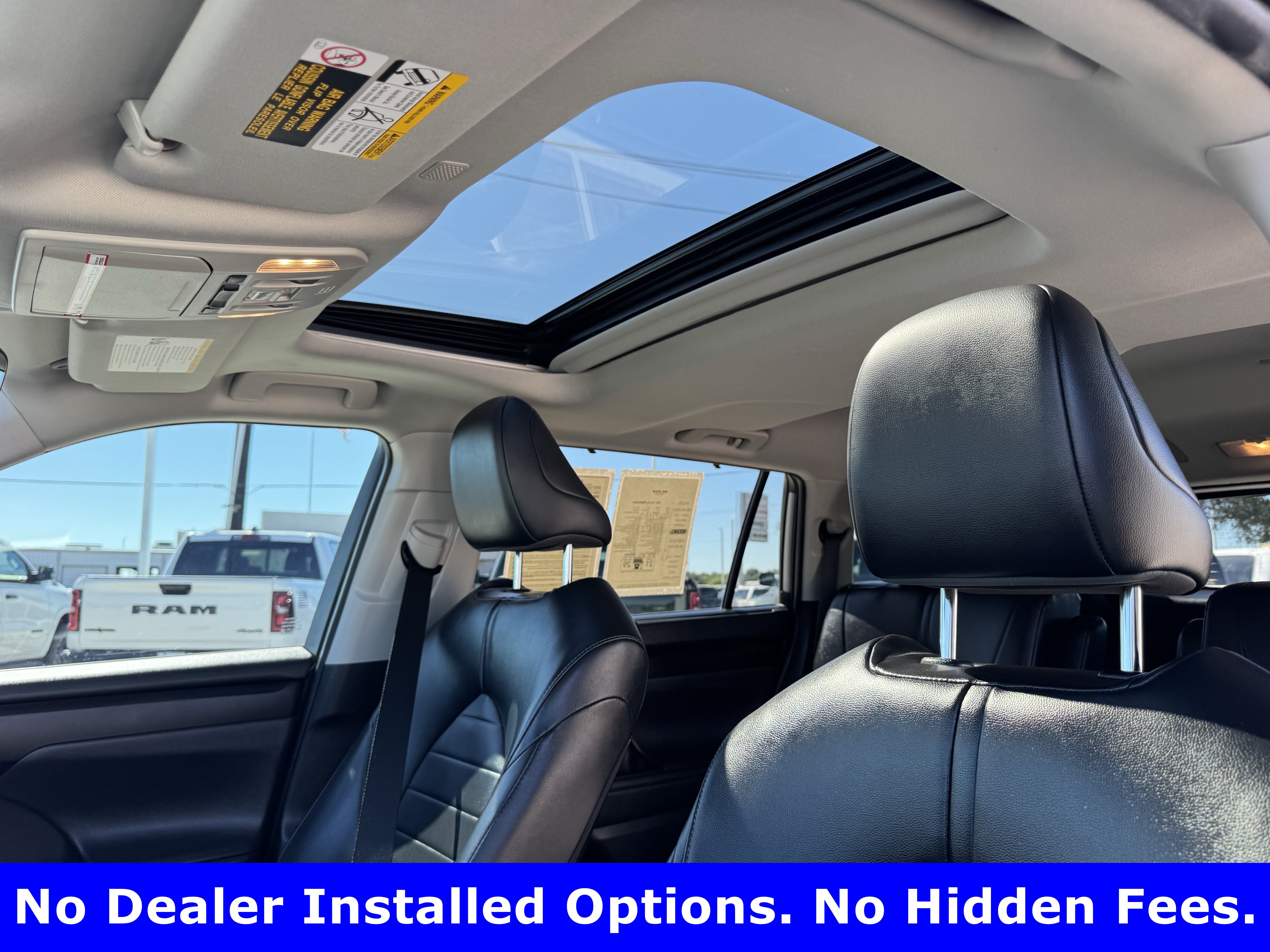 Used 2022 Toyota Highlander XLE FWD image 22