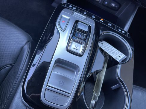 Used 2024 Hyundai Tucson Limited image 34