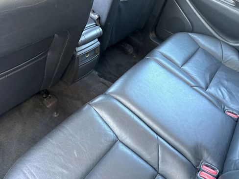 Used 2002 Volvo V70 T5 FWD image 23