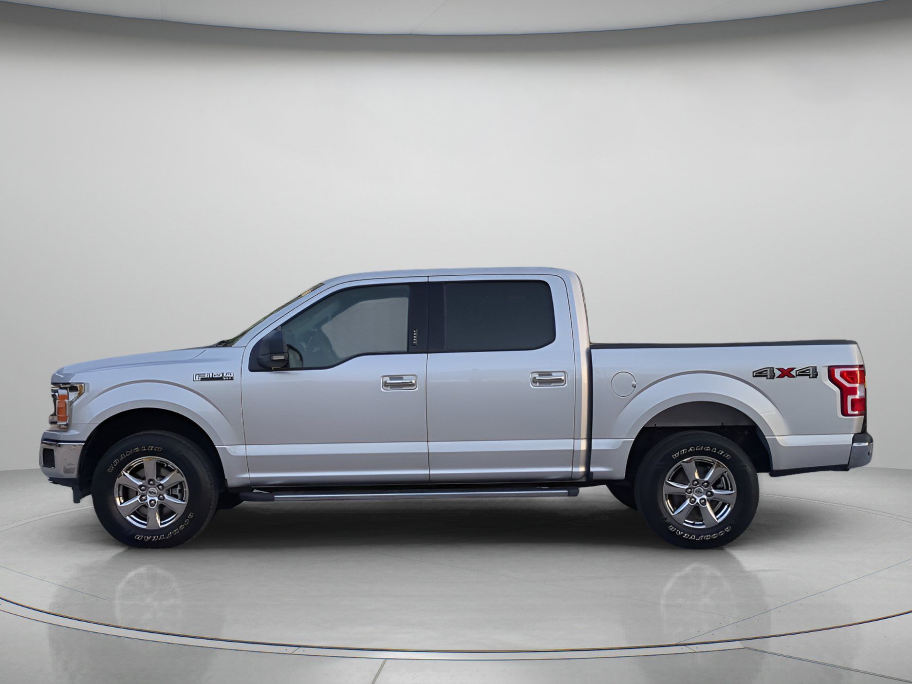 Used 2019 Ford F150 XLT w/ Equipment Group 302A Luxury AWD/4WD image 43