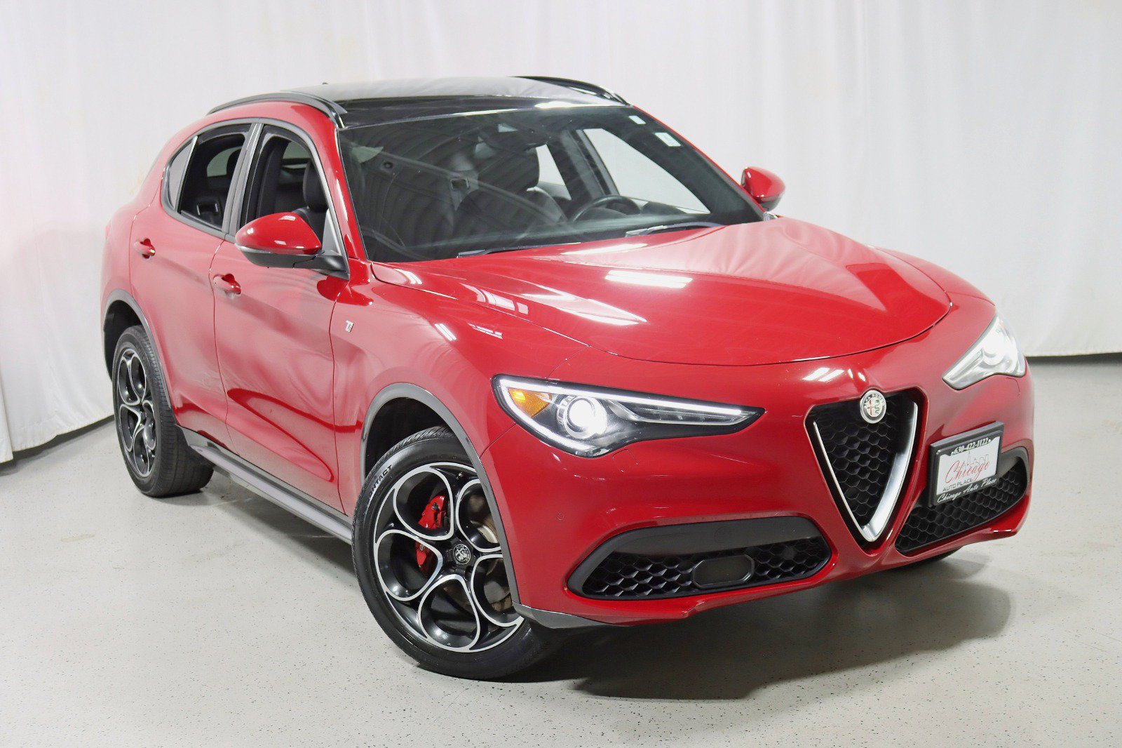 Used 2022 Alfa Romeo Stelvio Ti AWD/4WD image 6