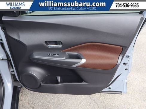 Used 2021 Nissan Kicks SR image 36