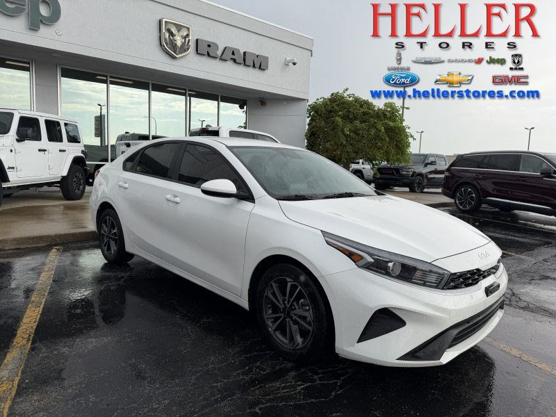 Used 2024 Kia Forte LXS FWD image 1