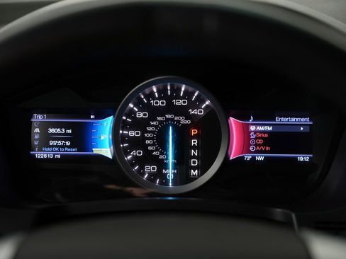 Used 2013 Ford Explorer XLT image 16