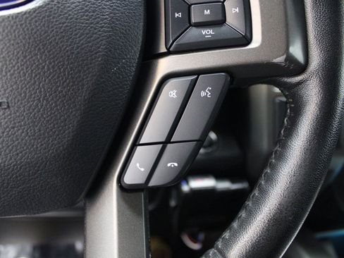 Used 2020 Ford Expedition XLT image 39