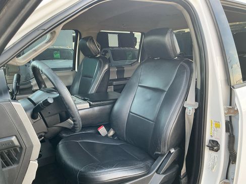 Used 2019 Ford F250 XLT w/ FX4 Off-Road Package image 13