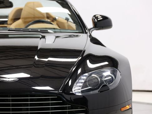 Used 2012 Aston Martin V8 Vantage V8 Convertible 2D image 78