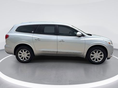 Used 2017 Buick Enclave Leather FWD image 9