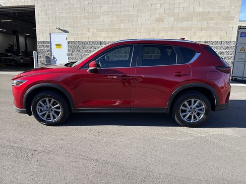 Used 2023 MAZDA CX-5 AWD 2.5 S w/ Preferred Package image 3