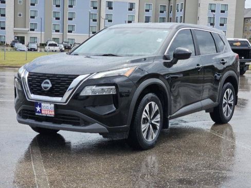 Certified 2023 Nissan Rogue SV FWD image 2