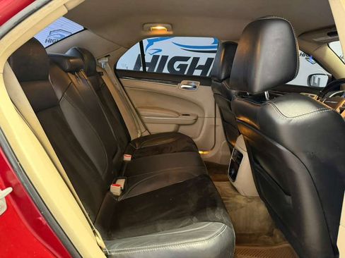 Used 2014 Chrysler 300 w/ Driver Convenience Group image 22