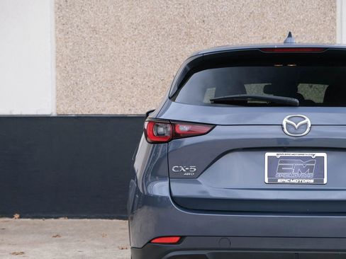 Used 2022 MAZDA CX-5 Carbon Edition image 17