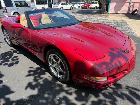 Used 2001 Chevrolet Corvette Convertible w/ Preferred Equipment Group2 RWD image 1
