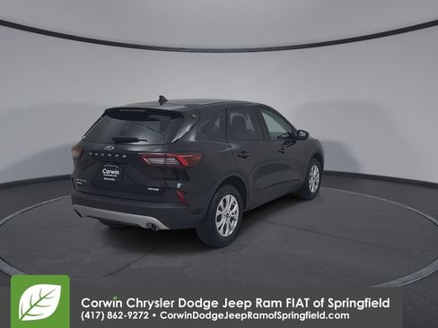 Used 2025 Ford Escape Active AWD/4WD image 14