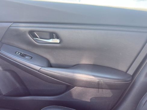 Used 2021 Nissan Sentra SV image 17