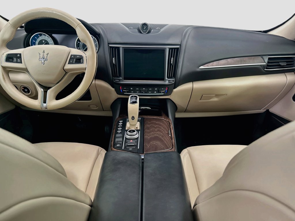 Used 2022 Maserati Levante GT AWD/4WD image 13