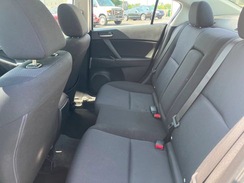 Used 2010 MAZDA MAZDA3 i Touring FWD image 16
