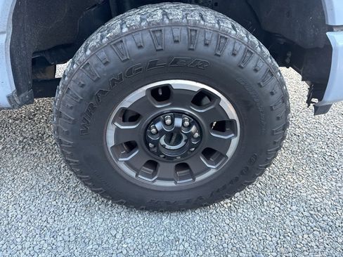 Used 2024 Ford F250 Lariat w/ Lariat Ultimate Package image 27