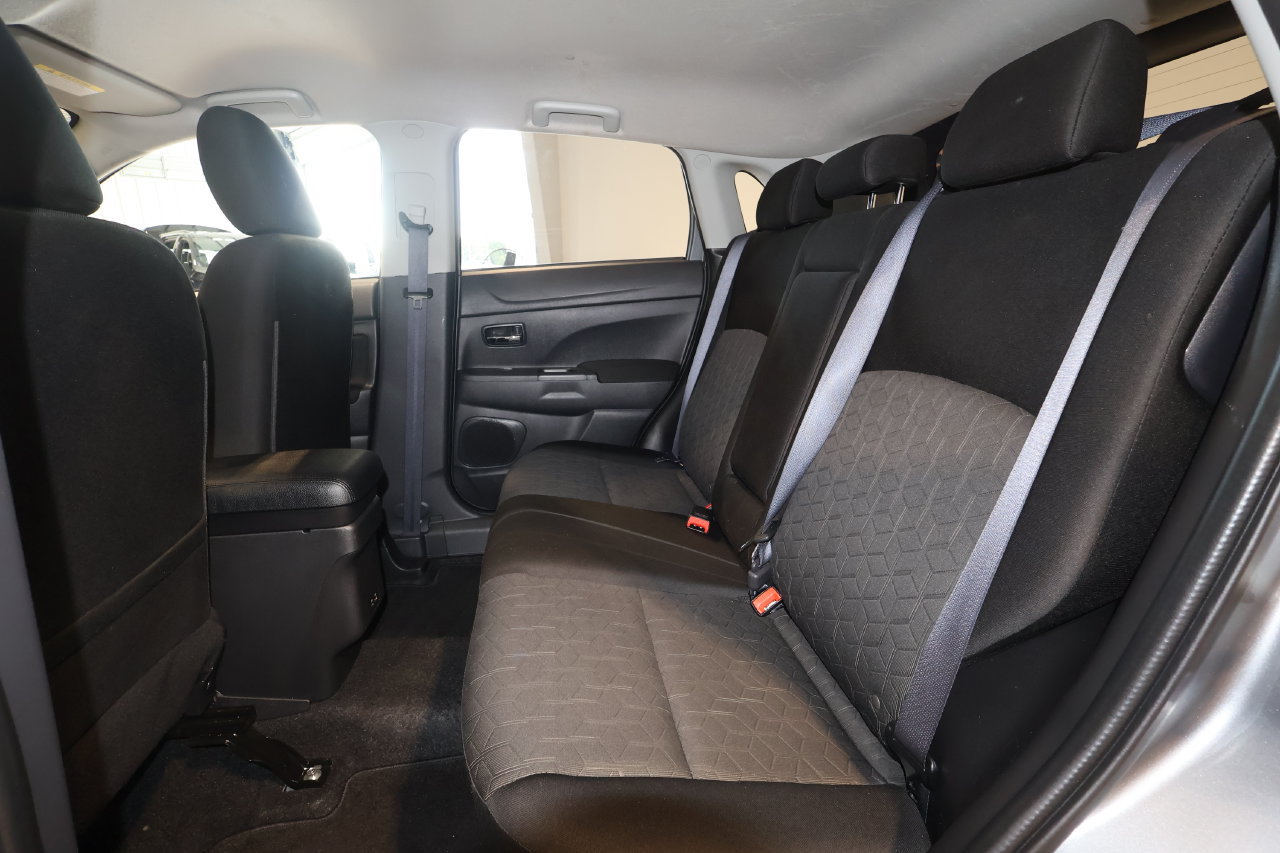 Used 2025 Mitsubishi Outlander Sport LE AWD/4WD image 22