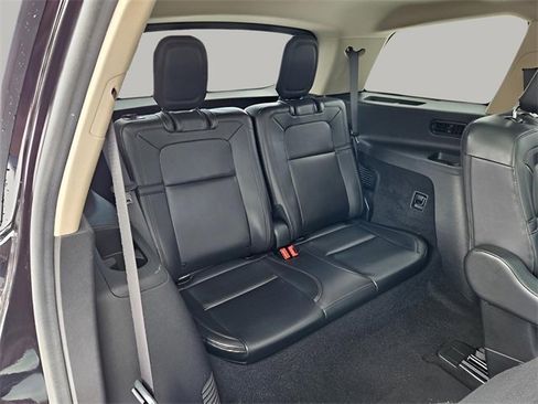 Used 2022 Lincoln Aviator Reserve image 14