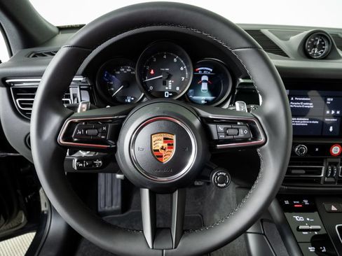 New 2026 Porsche Macan AWD/4WD image 9