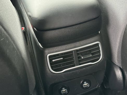 Used 2021 Hyundai Santa Fe SEL image 13