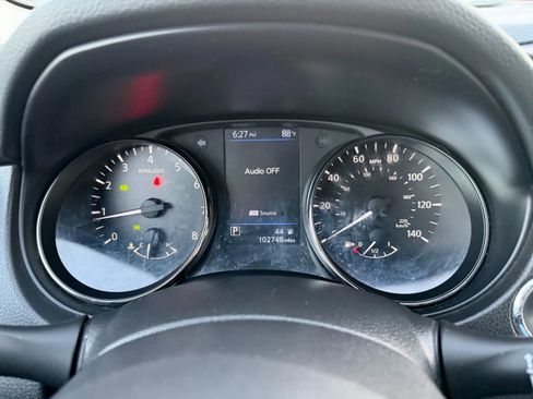 Used 2019 Nissan Rogue Sport SV image 23