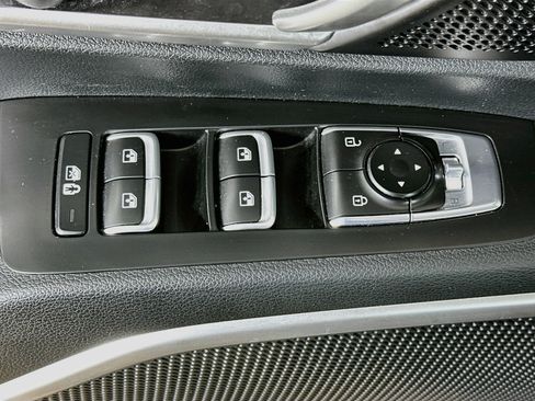 Used 2025 Kia Telluride S AWD/4WD image 15