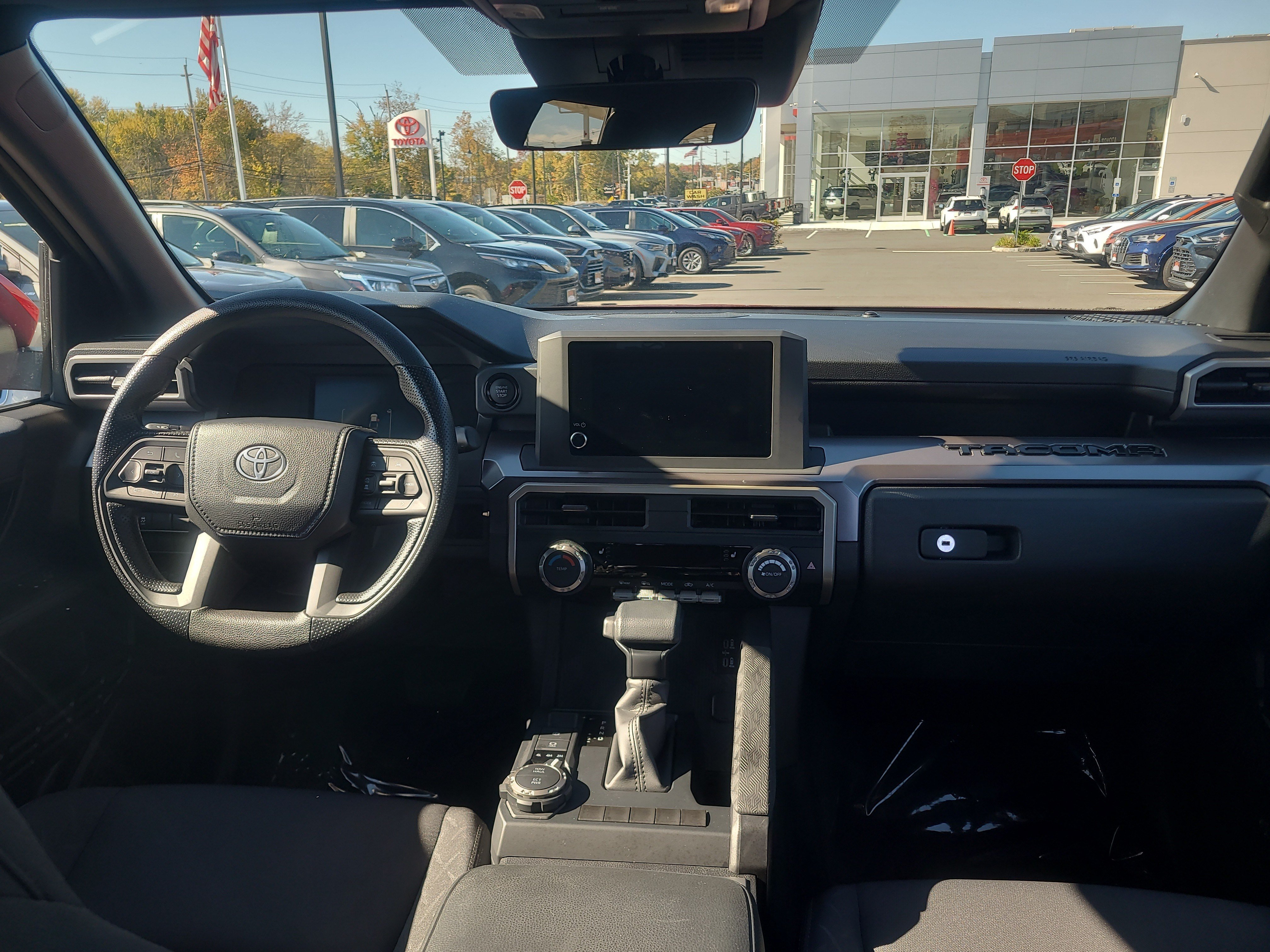 Certified 2026 Toyota Tacoma SR5 AWD/4WD image 18
