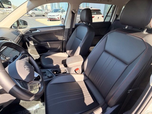 Certified 2024 Volkswagen Tiguan Wolfsburg Edition AWD/4WD image 16