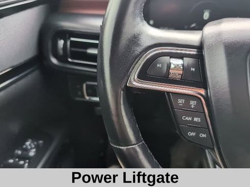 Used 2022 Lincoln Nautilus Reserve image 8