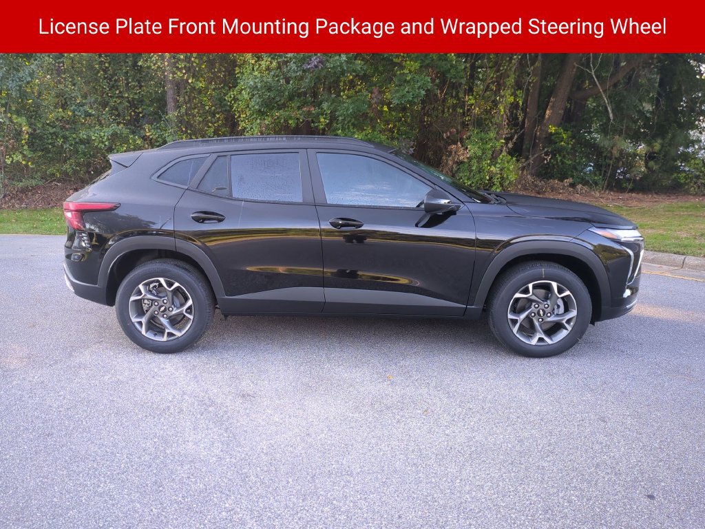 New 2026 Chevrolet Trax LT w/ LT Convenience Package FWD image 4