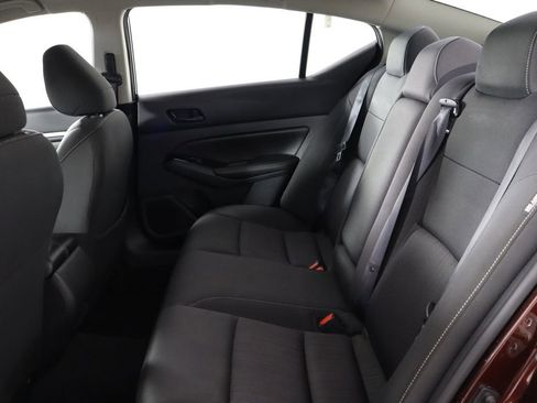 Used 2023 Nissan Altima 2.5 SV FWD image 8