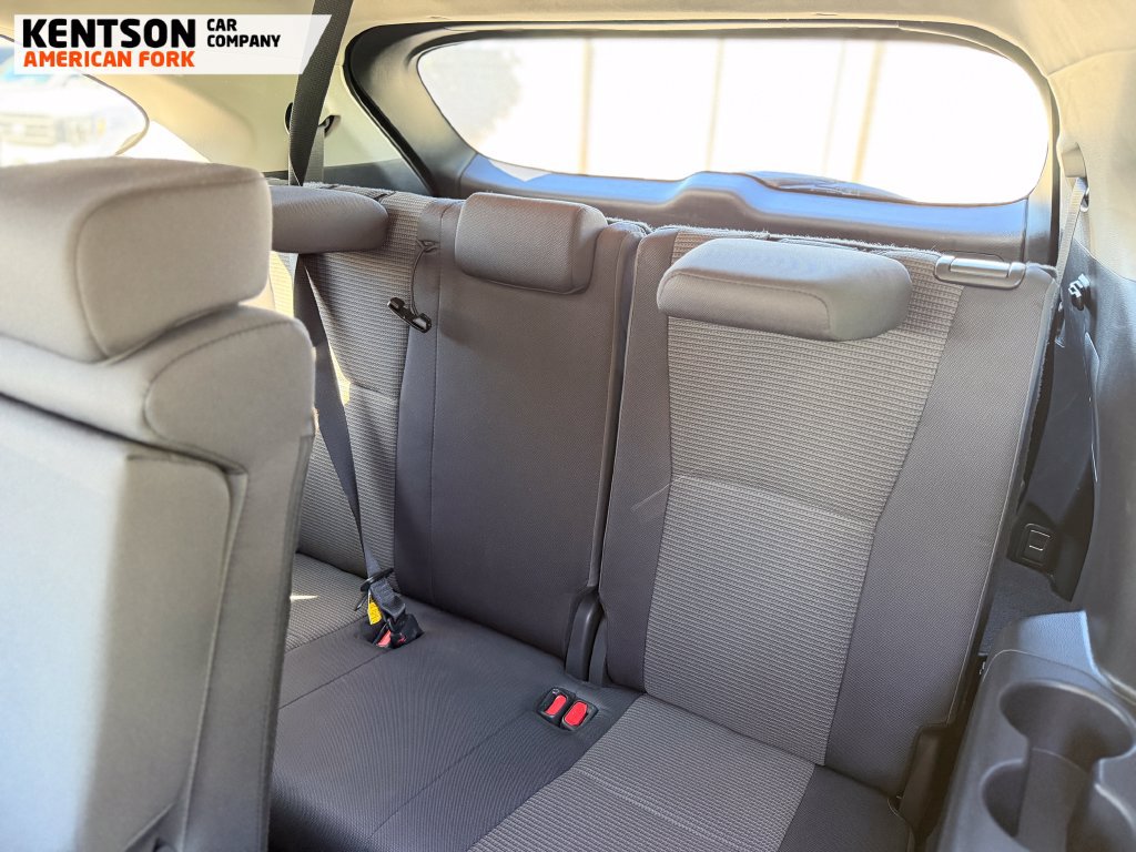 Used 2025 Toyota Highlander LE AWD/4WD image 33