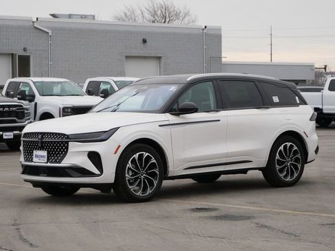 New 2026 Lincoln Nautilus Reserve AWD/4WD image 3