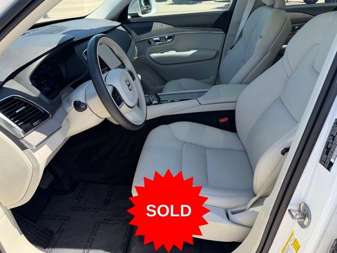 Certified 2025 Volvo XC90 T8 Plus AWD/4WD image 25