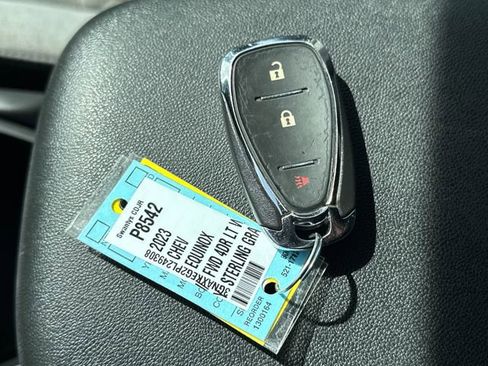 Used 2023 Chevrolet Equinox LT image 29
