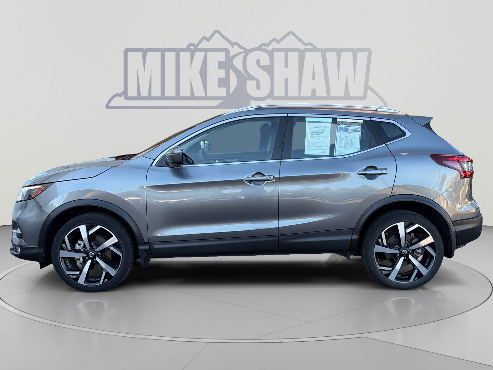 Used 2021 Nissan Rogue Sport SL w/ Premium Package FWD image 2