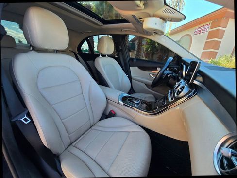Used 2018 Mercedes-Benz C 300 Sedan image 17