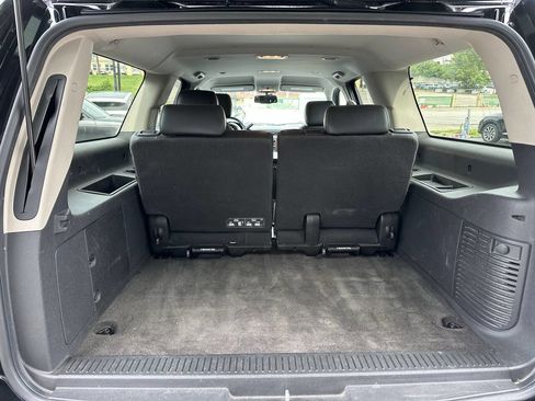 Used 2014 Chevrolet Suburban LT w/ Luxury Package AWD/4WD image 23