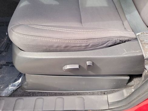 Used 2023 Nissan Frontier 4x4 Crew Cab image 12