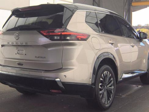 Used 2024 Nissan Rogue Platinum w/ Platinum Premium Package FWD image 8